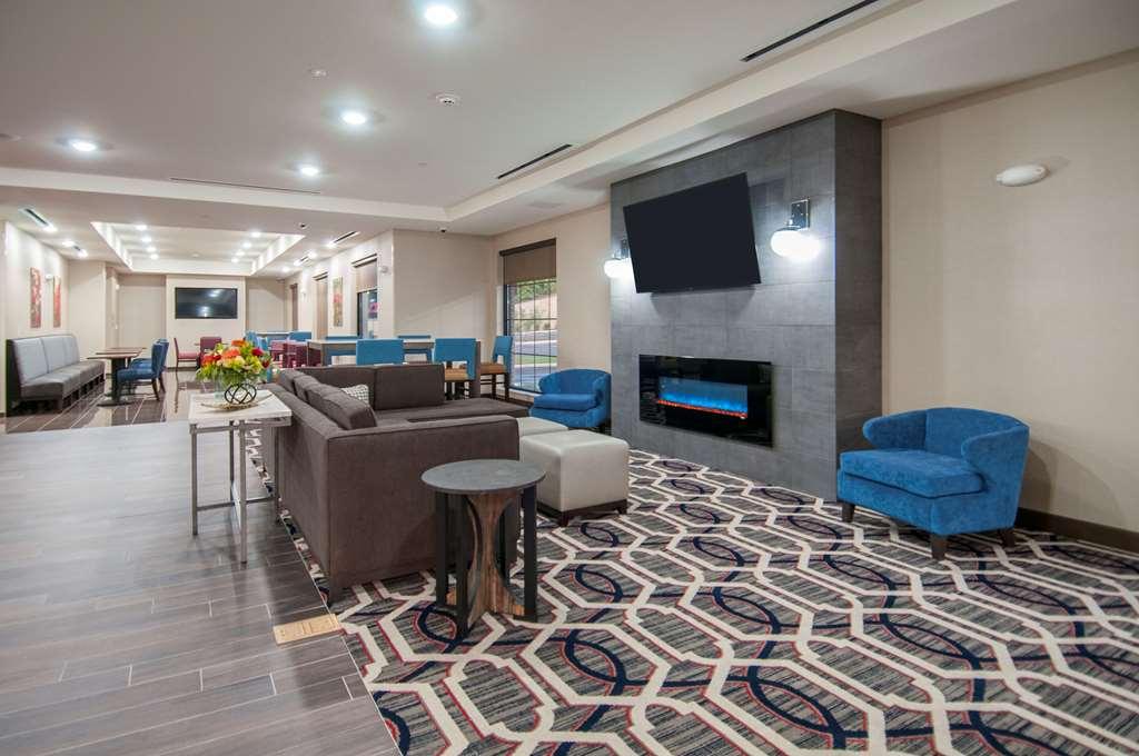 Comfort Inn & Suites Downtown Near University توسكالوسا المظهر الداخلي الصورة